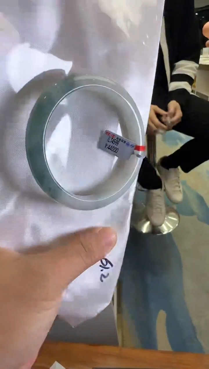 【闪购商品】定制翡翠手镯未镶嵌多样性发一SZ018