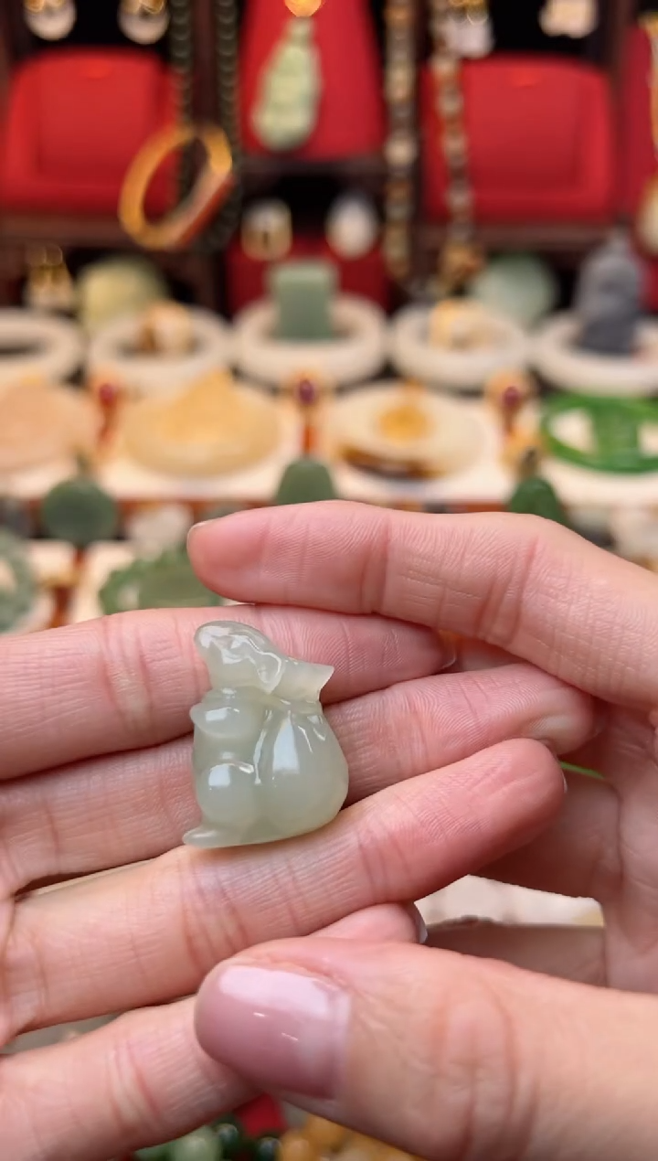 【闪购商品】和田玉挂件未镶嵌1