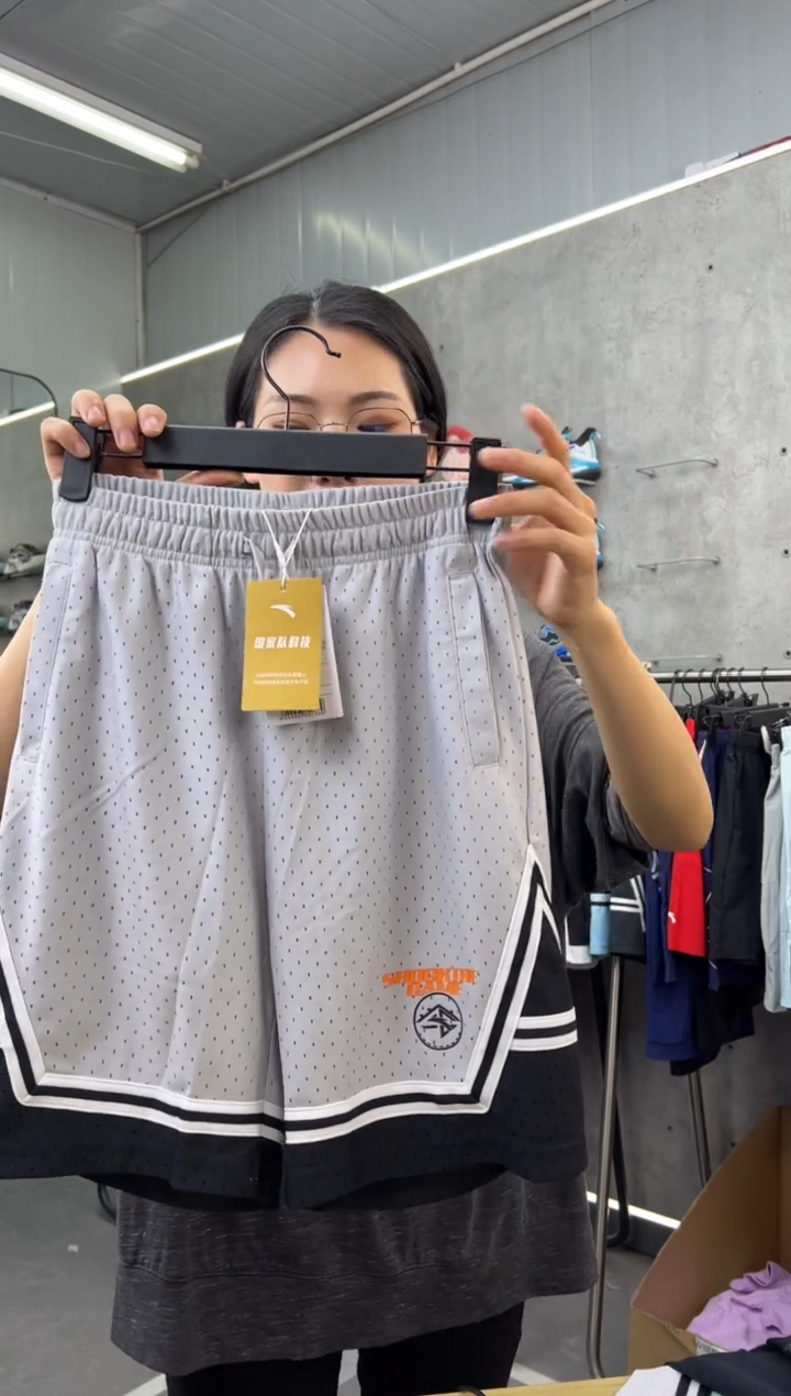 安踏儿童衣服尺码 ：165