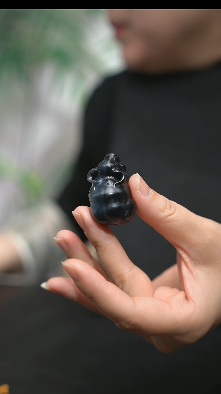 颈饰未镶嵌和田玉?*棠牛