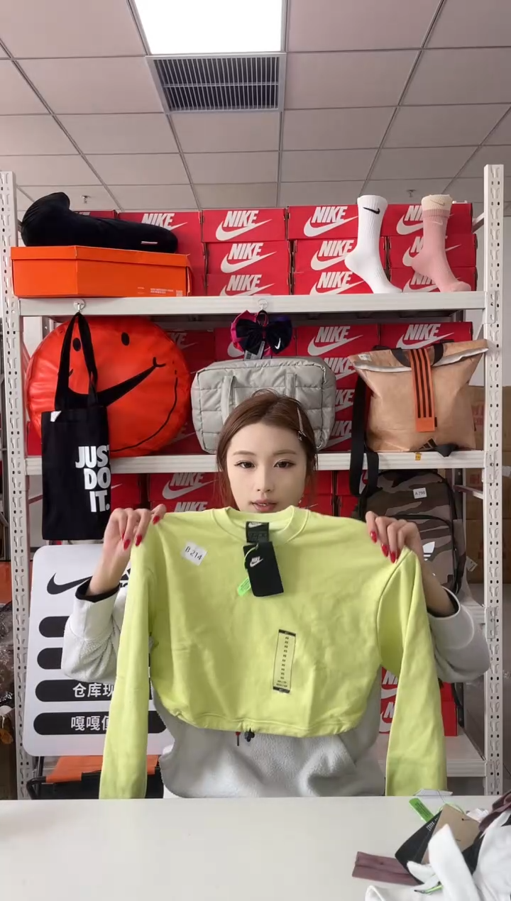 编码214  尺码xs  胸围衣长  正品直播间过款