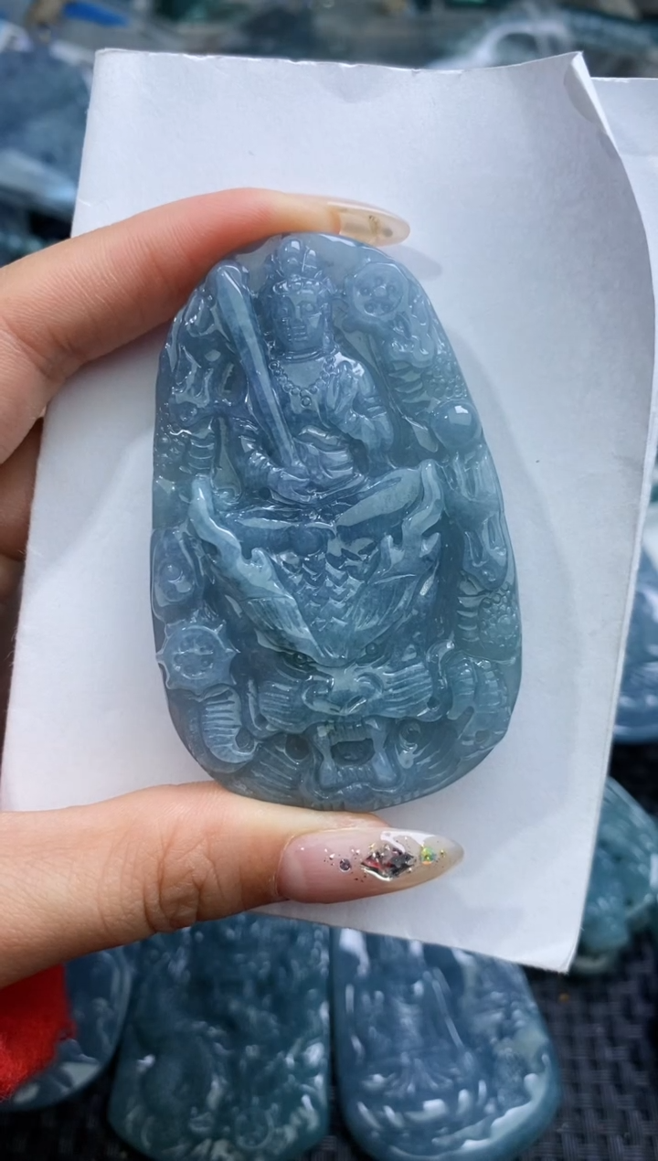 【闪购商品】翡翠颈饰未镶嵌          