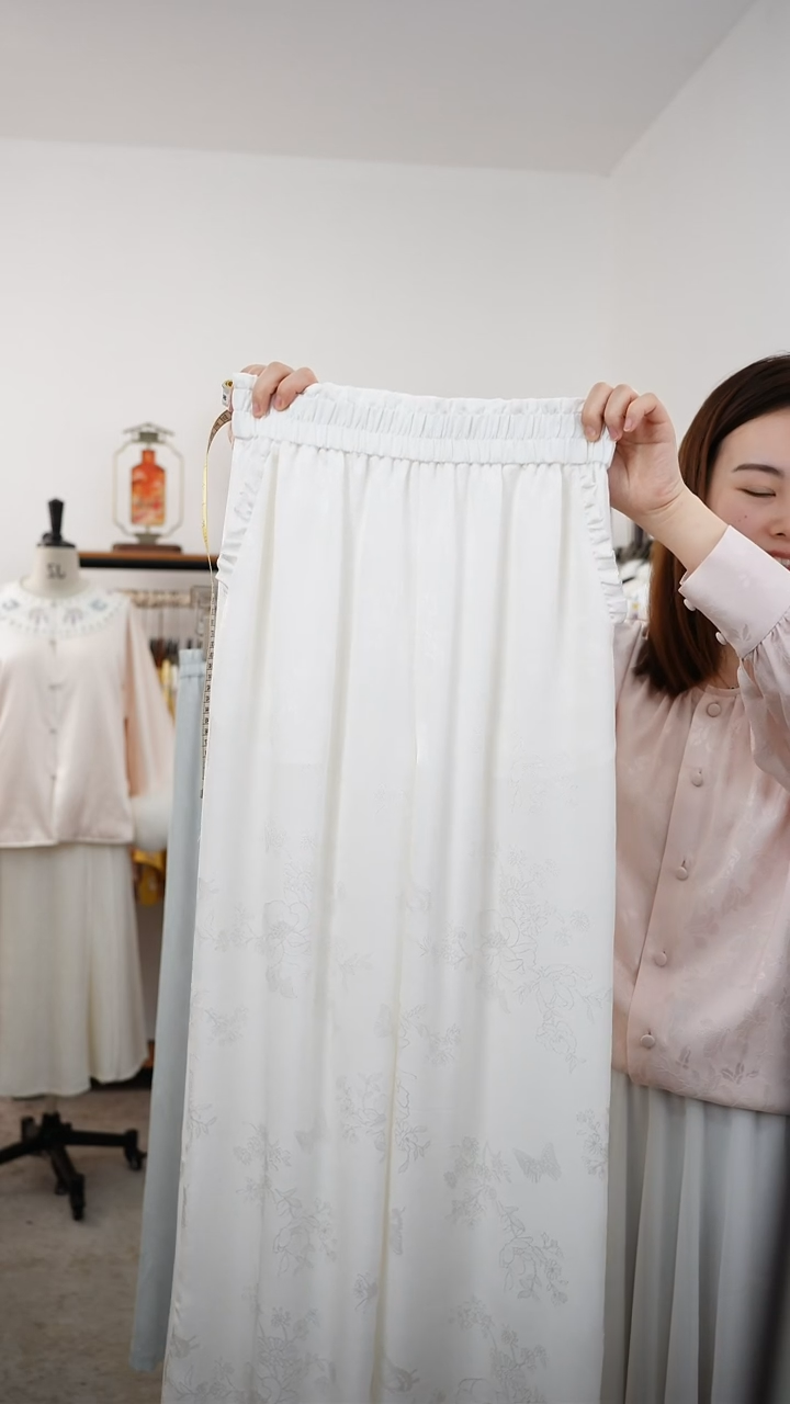 织绣我****潇孤品桑蚕丝罗衣 不退不换 