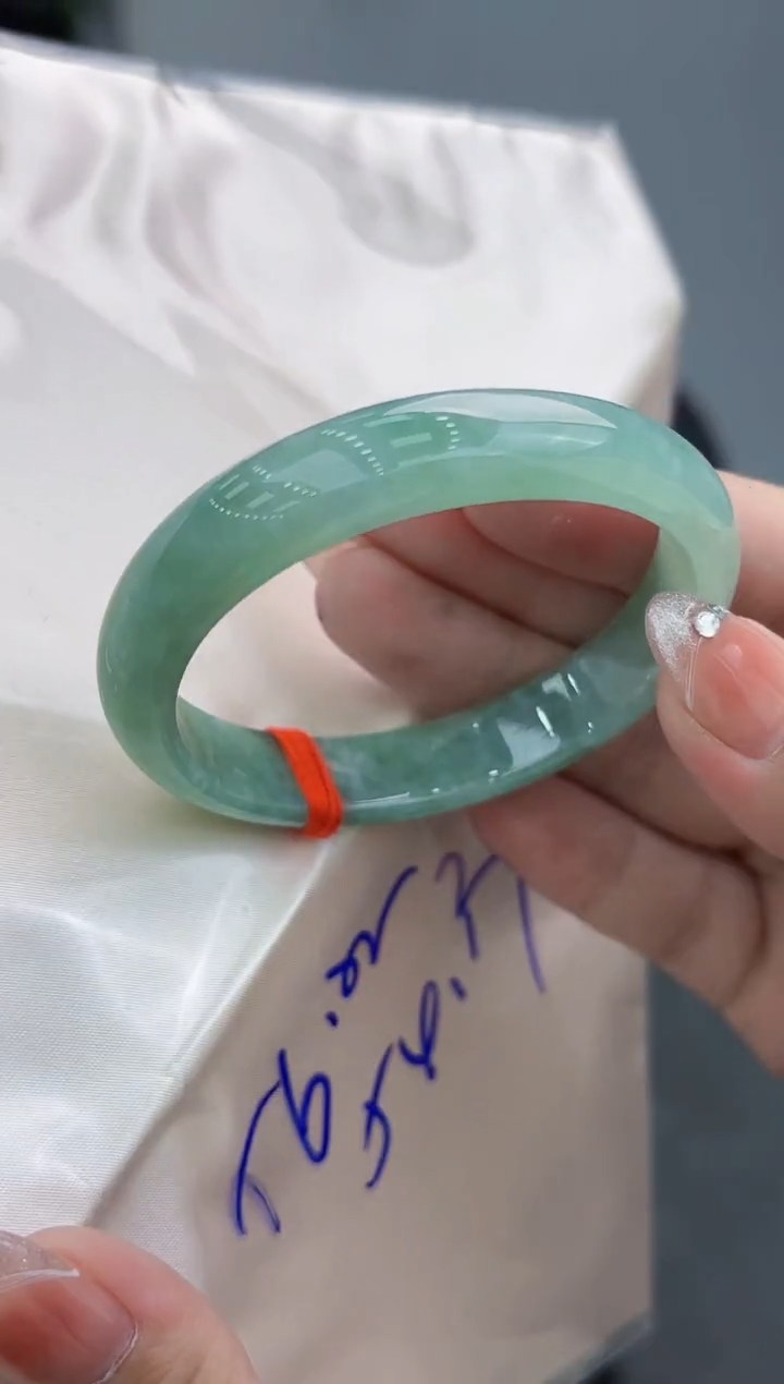 【闪购商品】翡翠手镯未镶嵌翡翠手镯