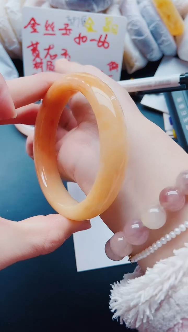 【闪购商品】石英质玉手镯未镶嵌P148-64-65