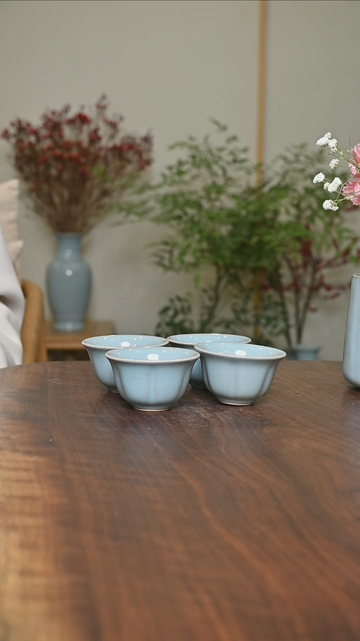 【闪购商品】其他#微瑕天青釉朱家汝窑款葵口杯4只