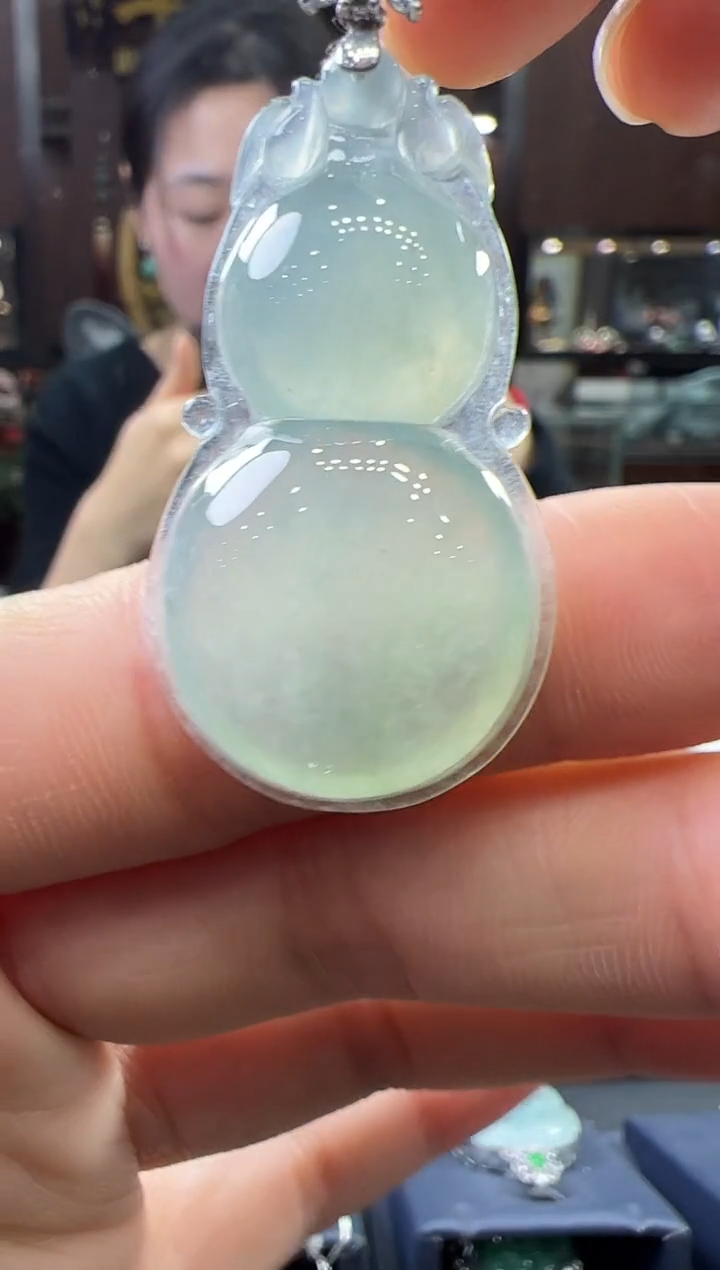 【闪购商品】翡翠挂件18K金镶嵌葫芦不含链