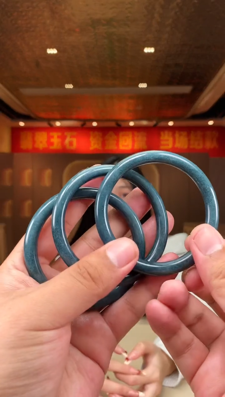 【闪购商品】定制翡翠未镶嵌多样性发货（只发一件) *d7