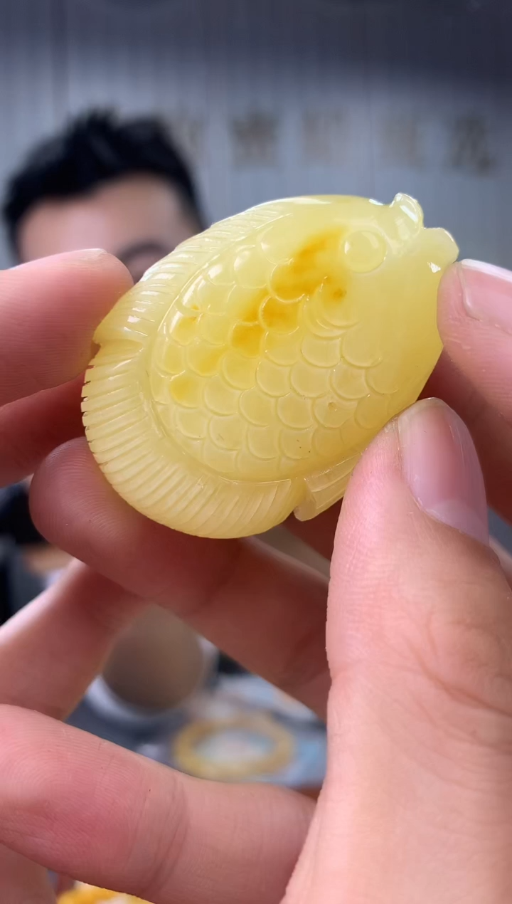 【闪购商品】蜜蜡裸石未镶嵌吊坠