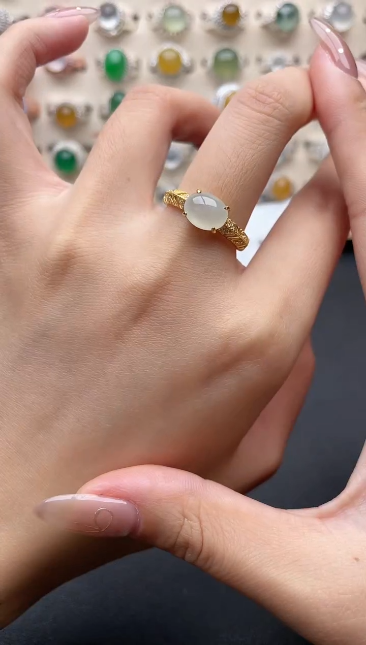 【闪购商品】翡翠戒指银S925镶嵌一物一证一礼盒