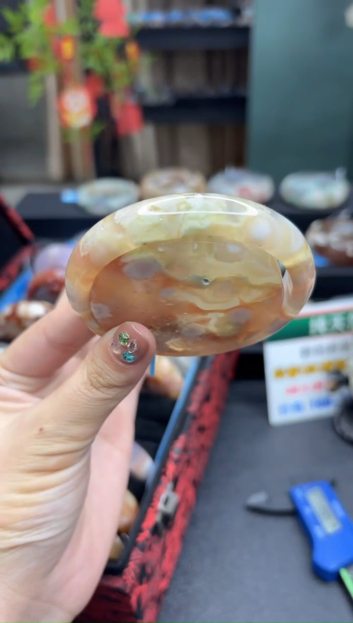 【闪购商品】石英质玉手镯未镶嵌1293（62圈赠送镯心）