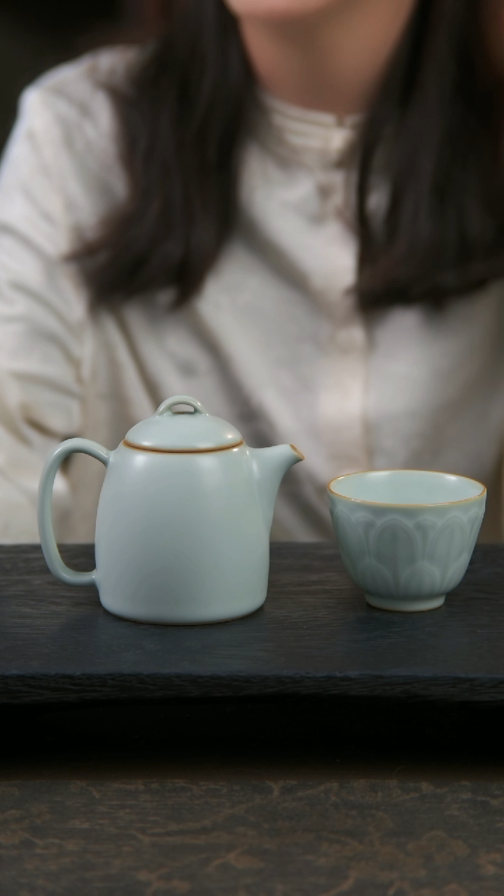 【闪购商品】杯秦权壶送青莲杯 (默认开片工艺