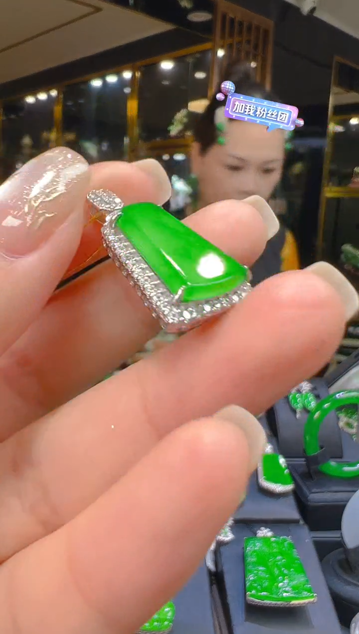 吊坠(赠链)银S925镶嵌翡翠005（多样性发其一）