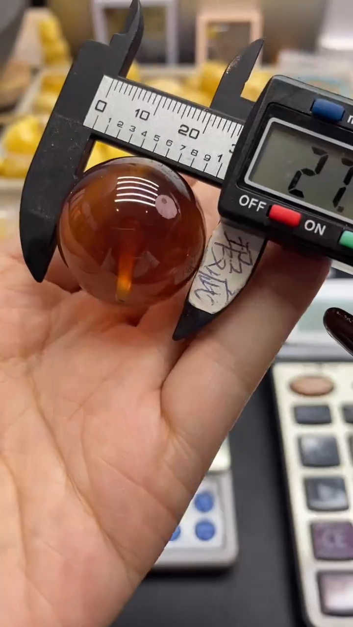 琥珀未镶嵌珠宝奇石2833