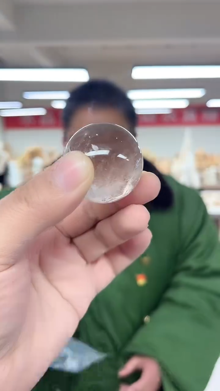 【闪购商品】水晶水晶球未镶嵌天然手样性发一35.3mm022