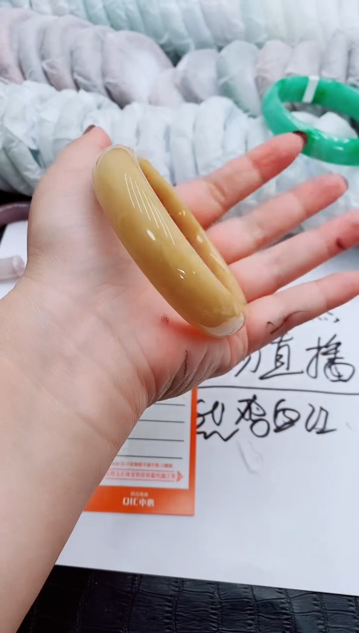 【闪购商品】石英质玉手镯未镶嵌T251-63-64