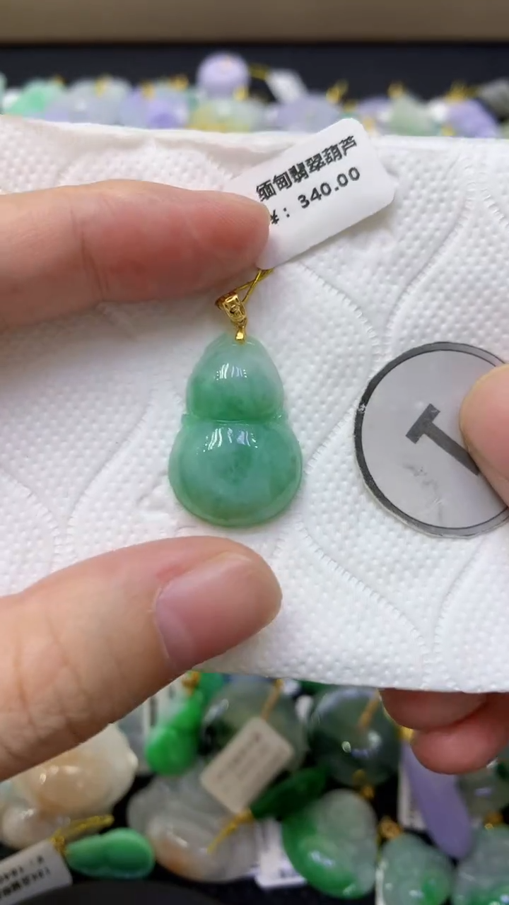 颈饰未镶嵌翡翠天然缅甸翡翠A货