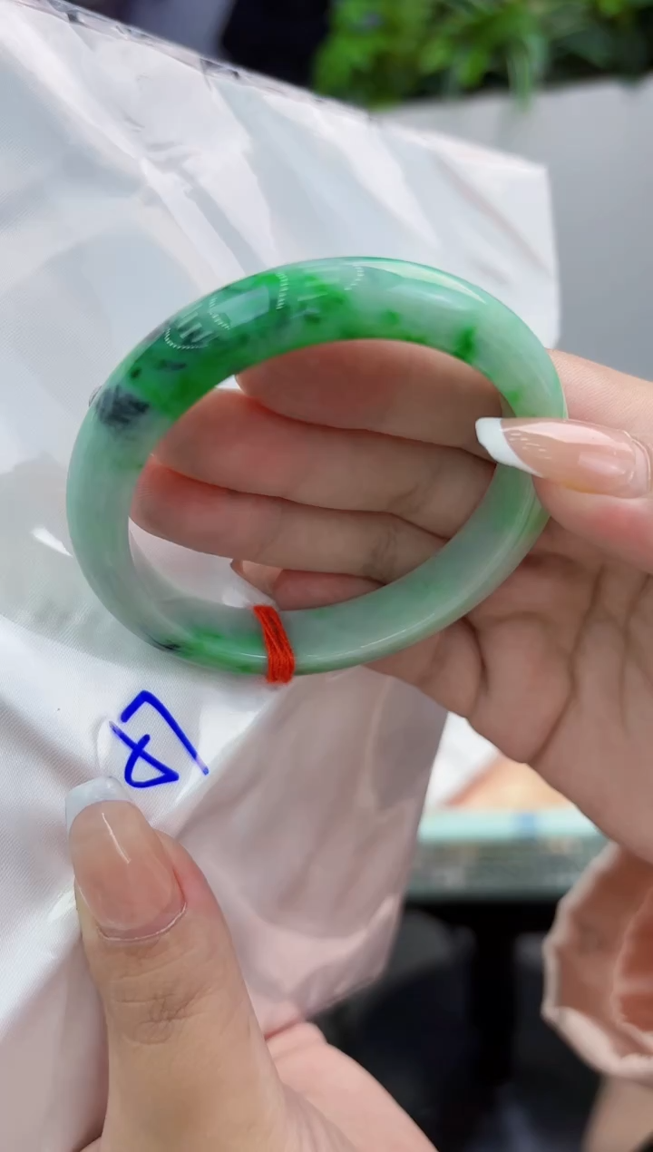 【闪购商品】翡翠手镯未镶嵌翡翠手镯