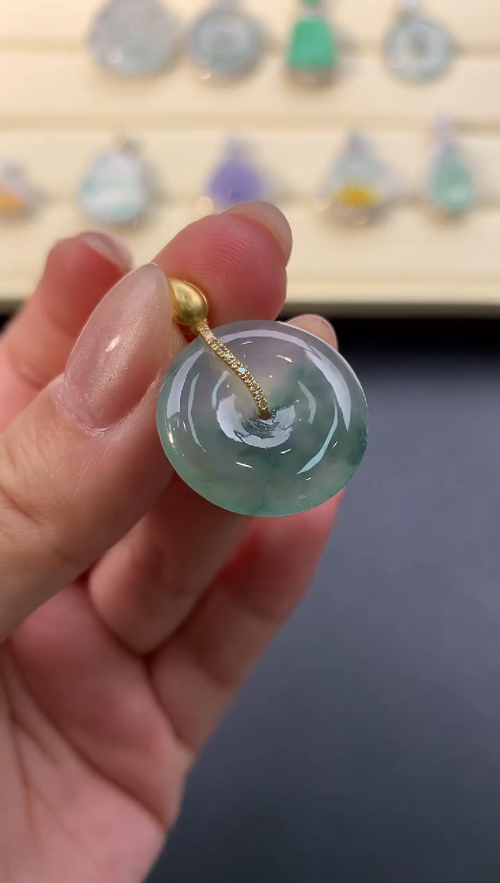 【闪购商品】翡翠颈饰18K金镶嵌D910      