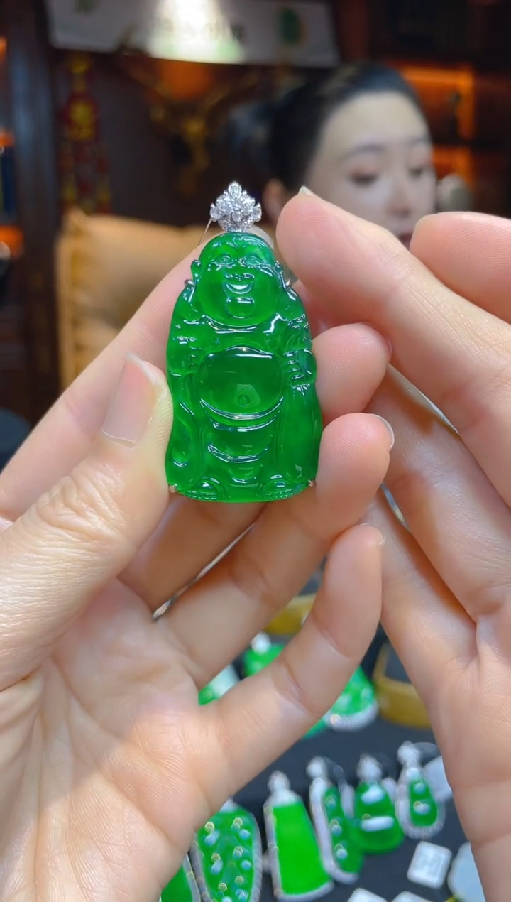 【闪购商品】翡翠颈饰18K金镶嵌118752天然A货翡翠布袋佛