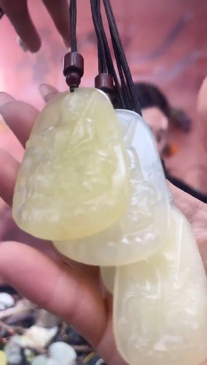 未镶嵌岫玉吊坠多样性发货拍一发一