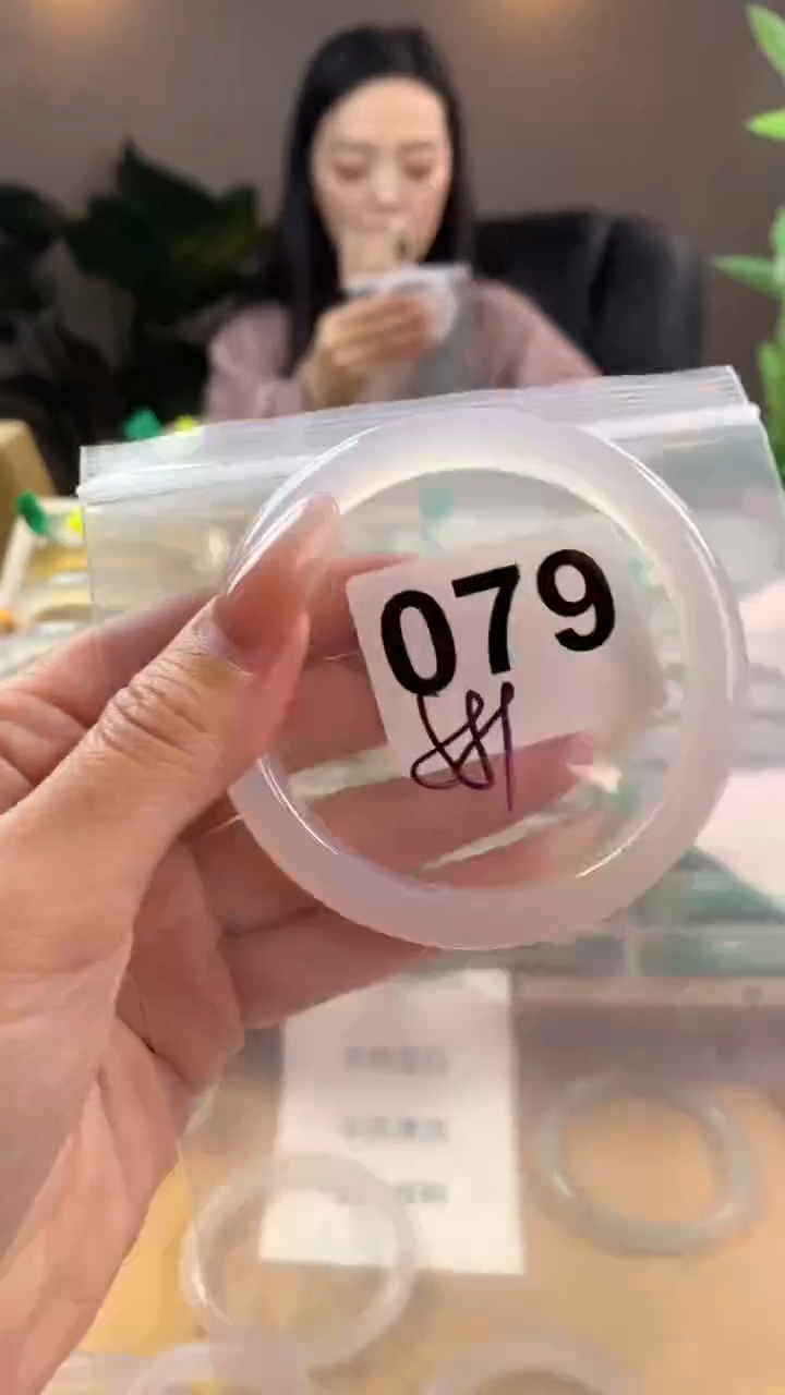 【闪购商品】玛瑙/玉髓手镯未镶嵌079