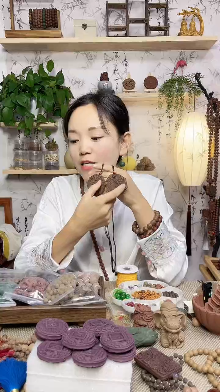 泥塑降真香天官赐福2个