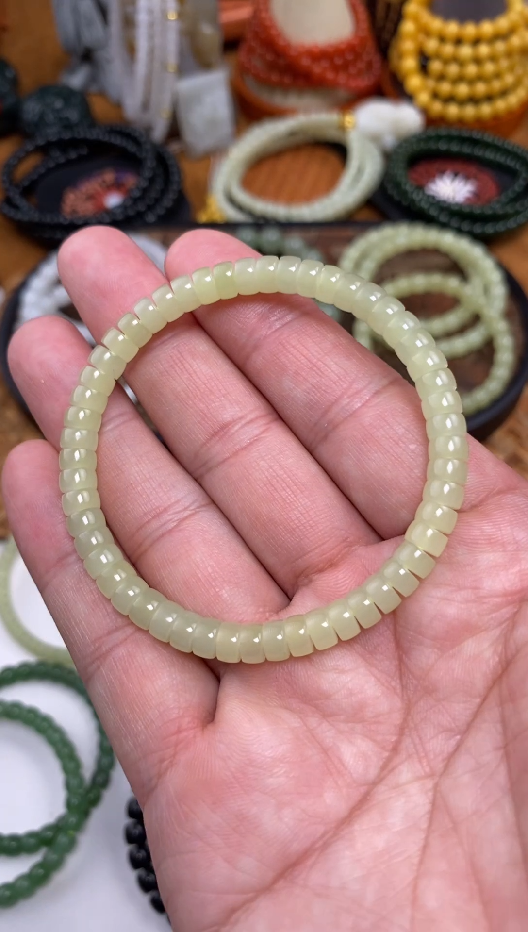 颈饰未镶嵌和田玉手串