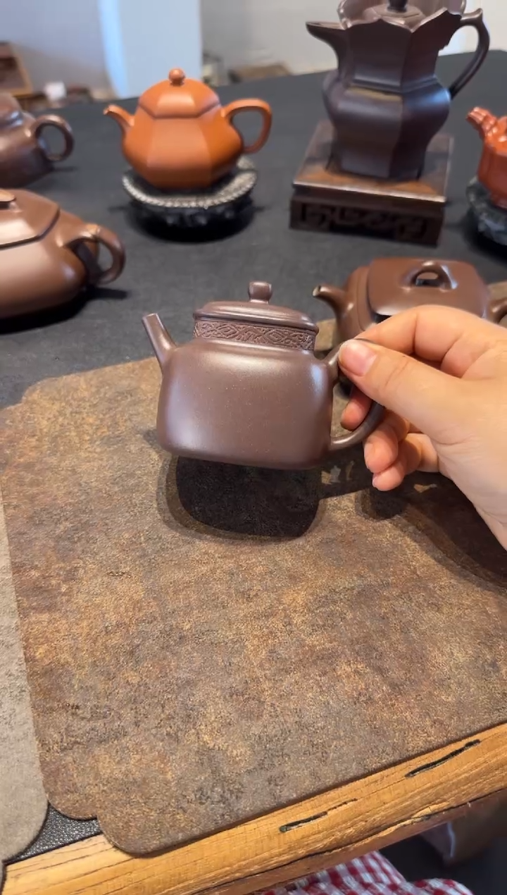 茶壶紫砂四方言心