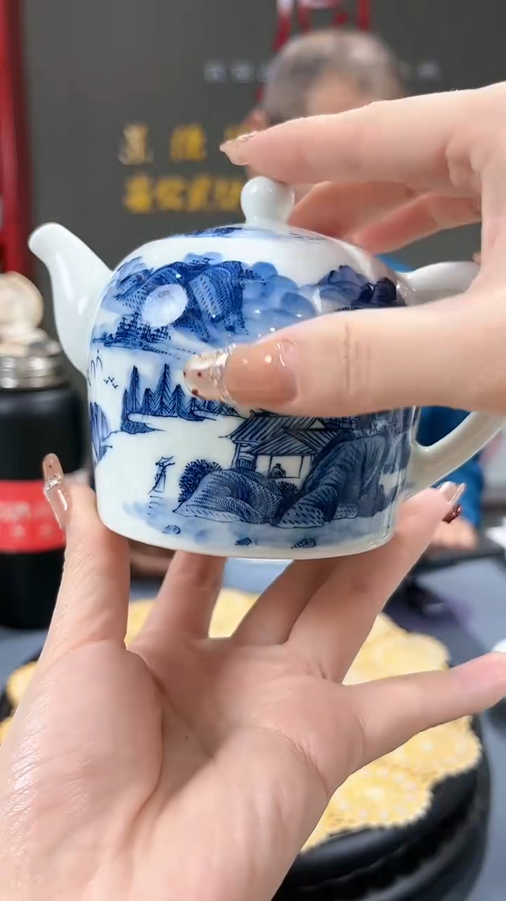 【闪购商品】官窑瓷画院053官窑瓷画院青花山水壶