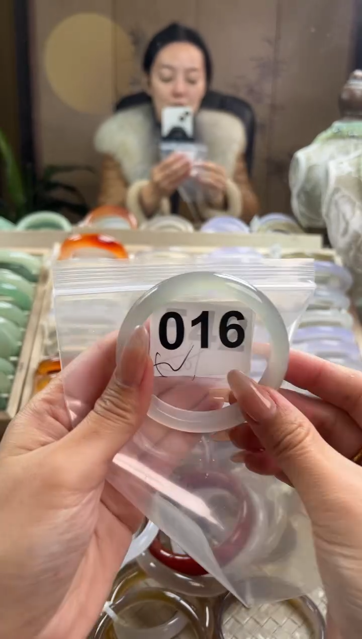 手镯玛瑙/玉髓未镶嵌016