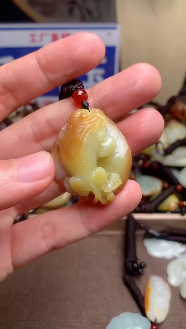 【闪购商品】和田玉颈饰未镶嵌1