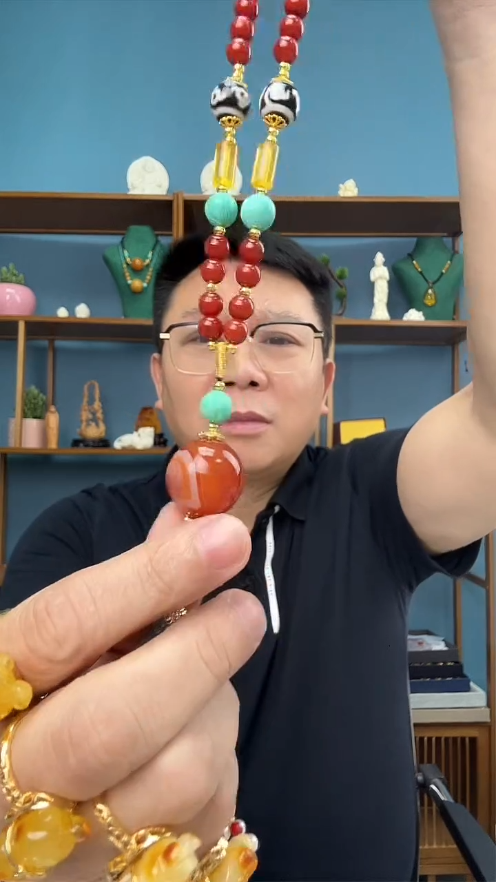 未镶嵌吊坠(赠链)琥珀微瑕介意勿拍42