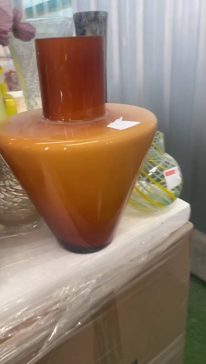 【闪购商品】玻璃100 M1