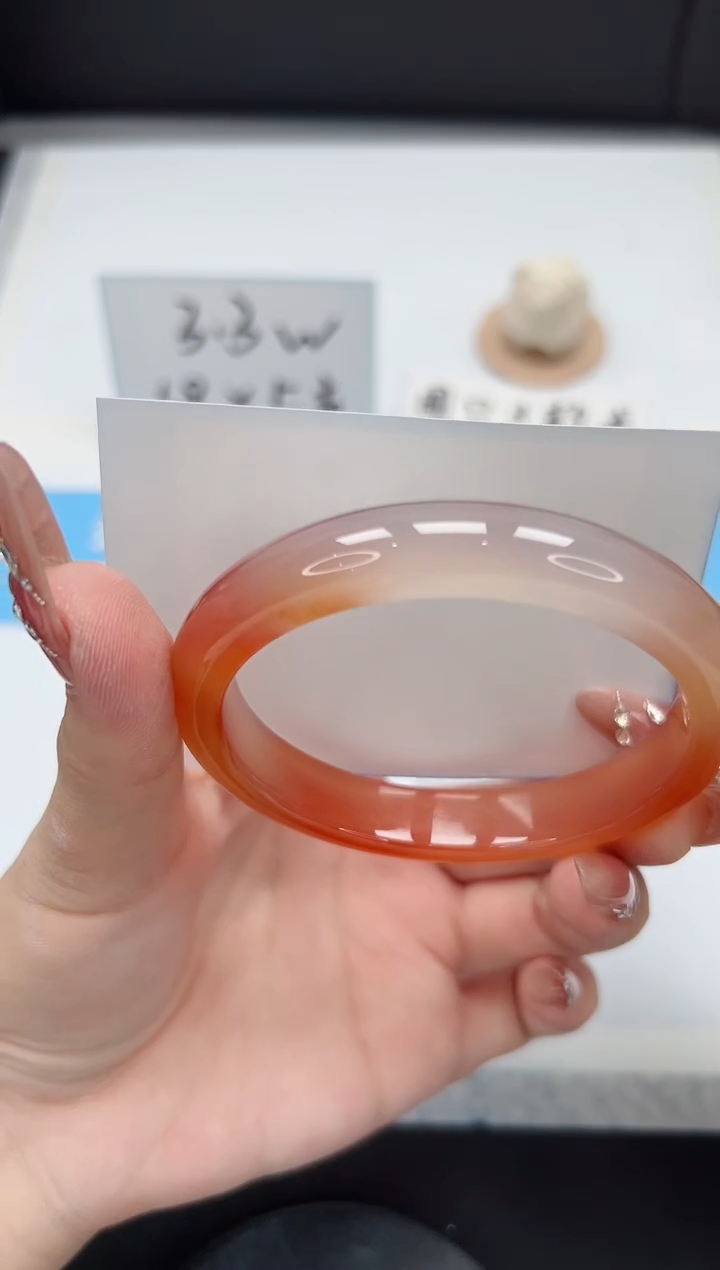 【闪购商品】石英质玉手镯未镶嵌135/锦鲤60.7