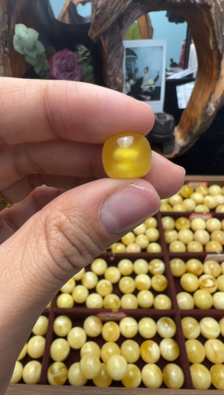 【闪购商品】蜜蜡裸石未镶嵌俄料老型12.3*10.7m1.093克