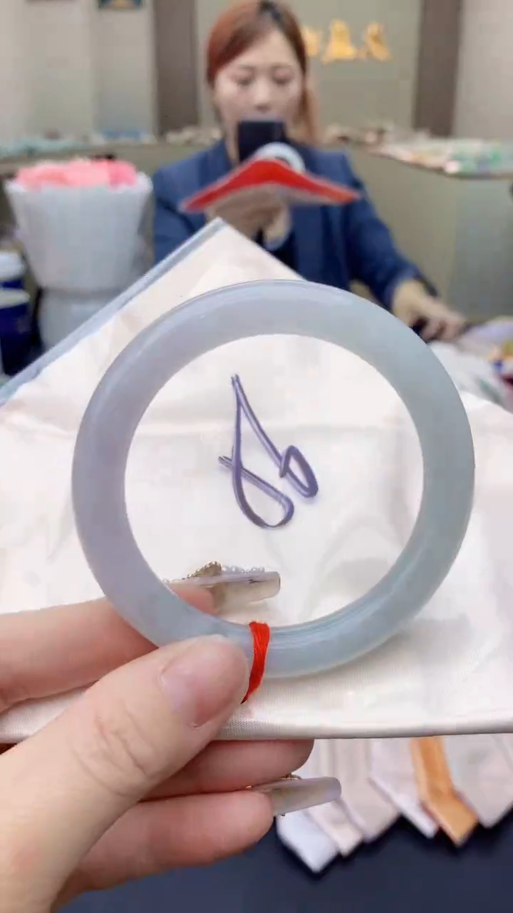 【闪购商品】翡翠手镯未镶嵌0767017402