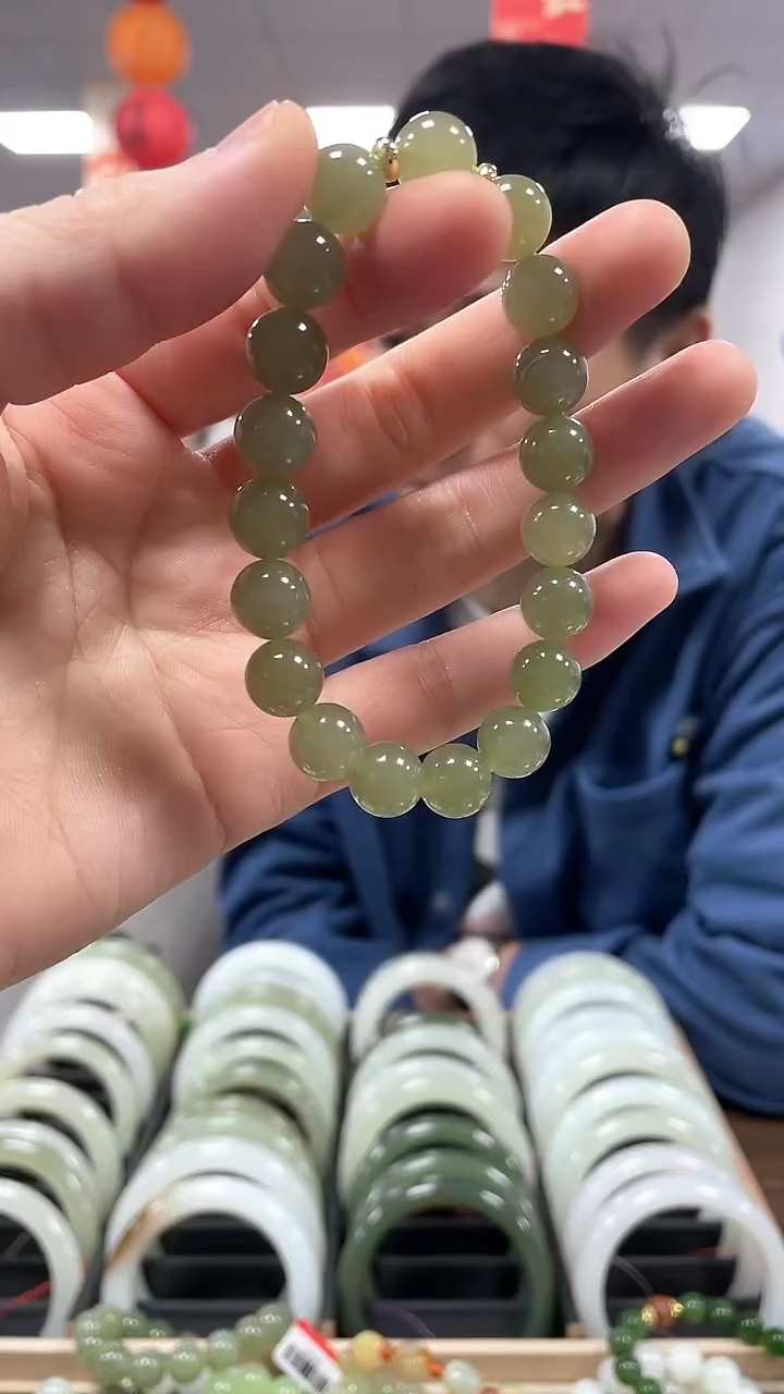 【闪购商品】和田玉手链未镶嵌湖水冻葡萄肉卡10手串一条