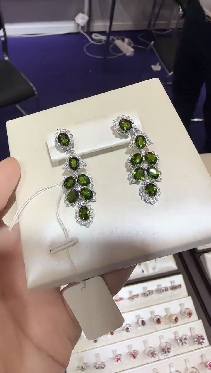 【闪购商品】透辉石耳坠银S925镶嵌设计款