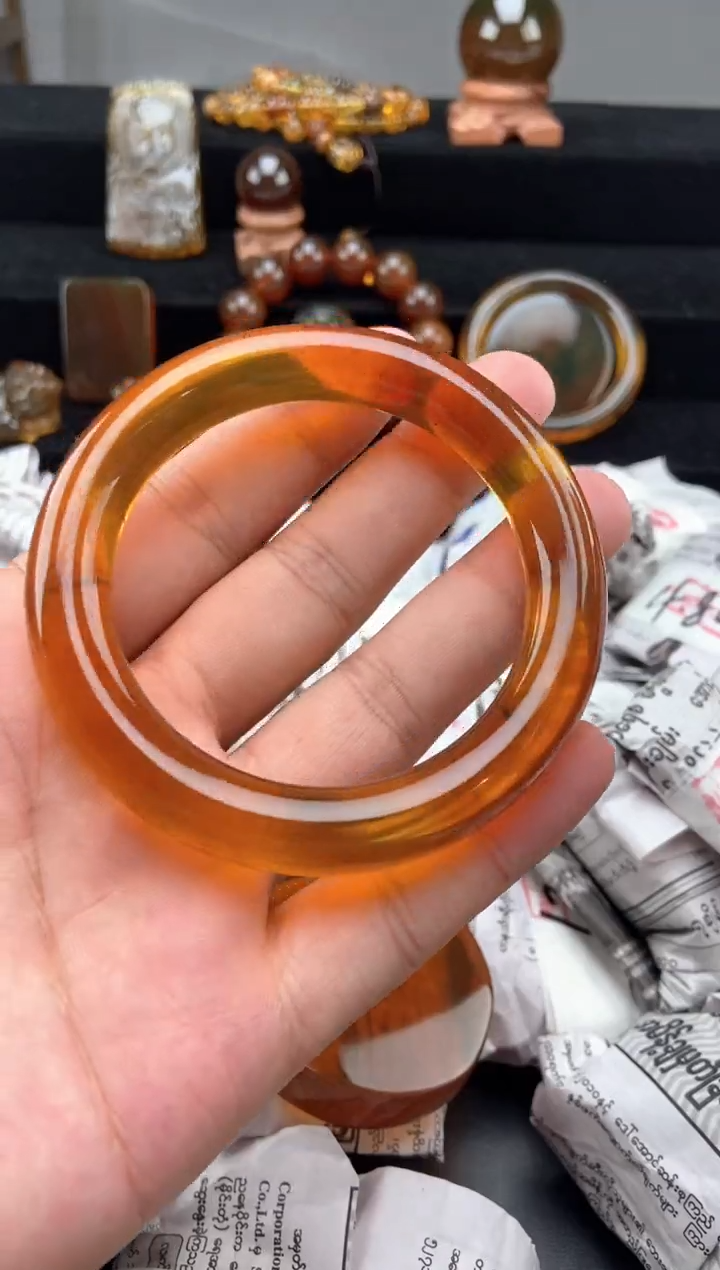 未镶嵌琥珀手镯57圈口手镯