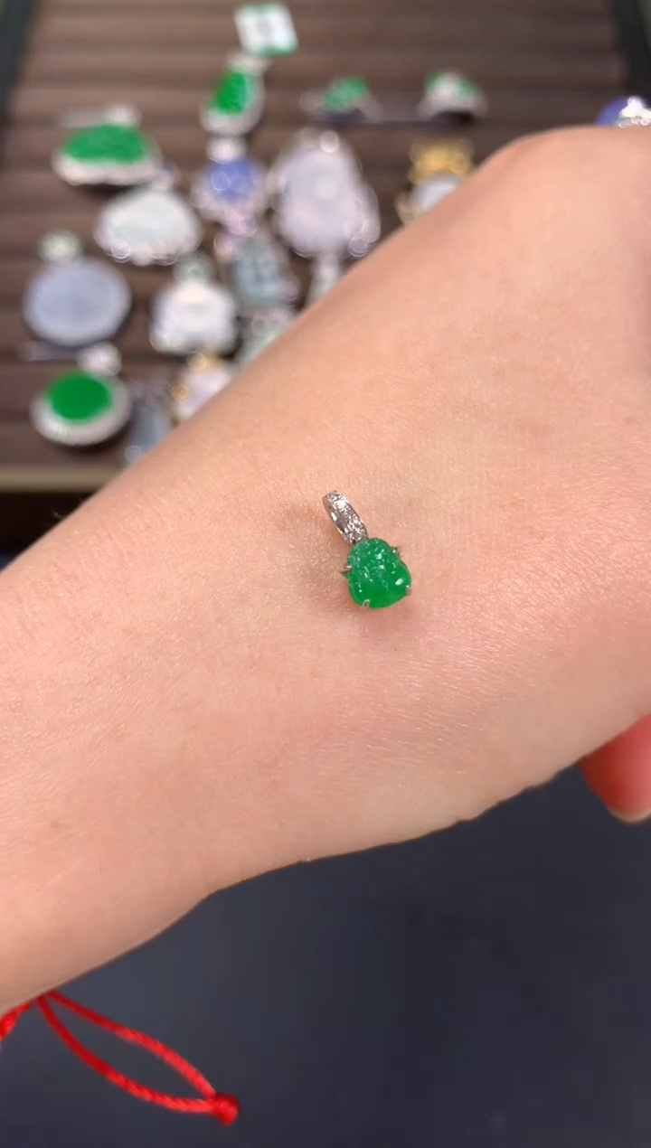 【闪购商品】翡翠吊坠(不含链)18K金镶嵌C32|799