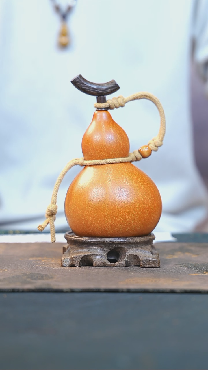 【闪购商品】RU222大漆酒葫芦不包手串及旋转底座