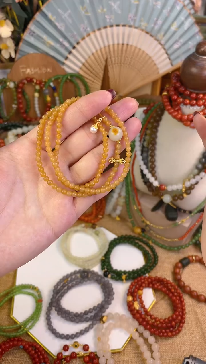 【闪购商品】和田玉三圈18K金镶嵌糖玉