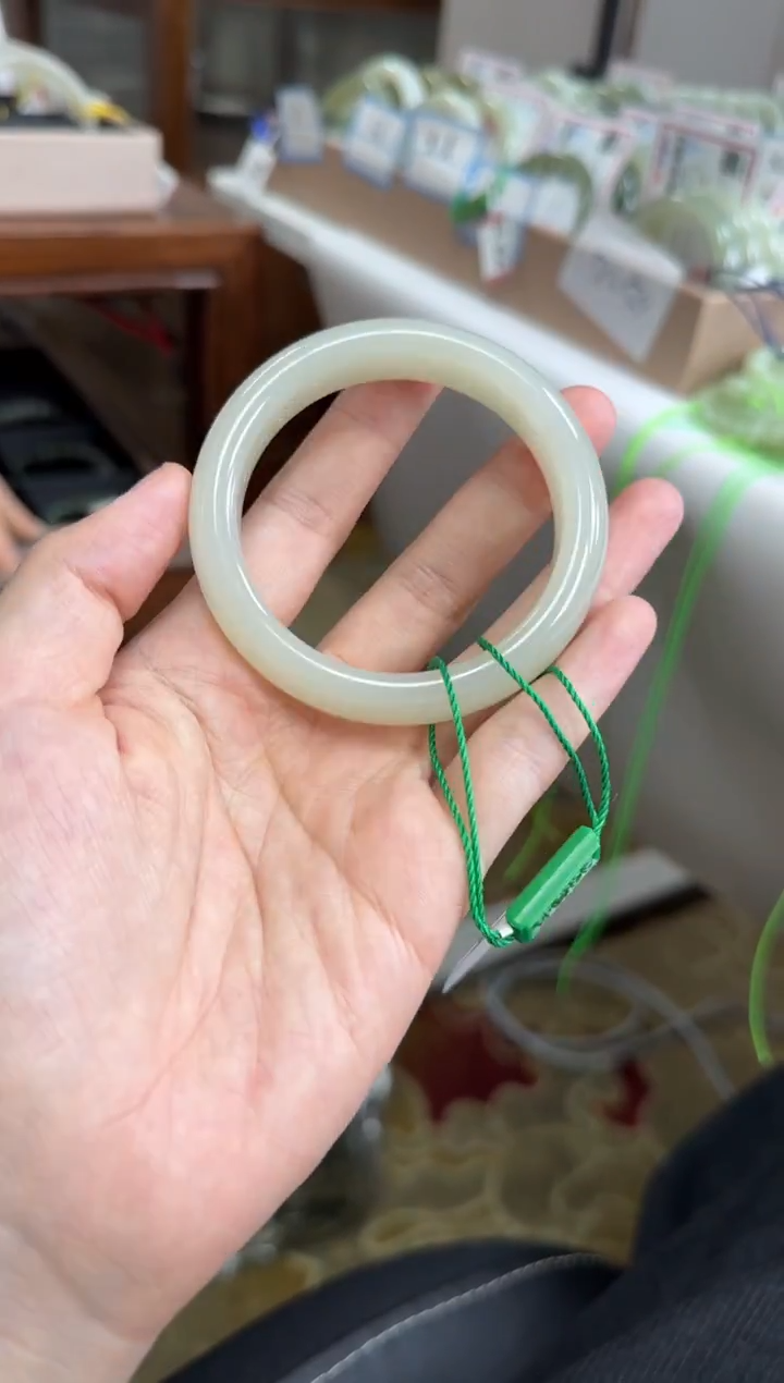 未镶嵌手镯和田玉52