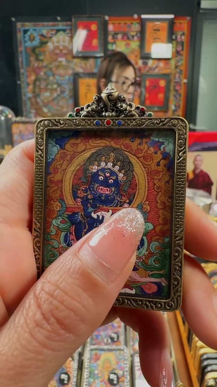 吊坠賈*°壹善缘城手绘唐卡宝帐怙主
