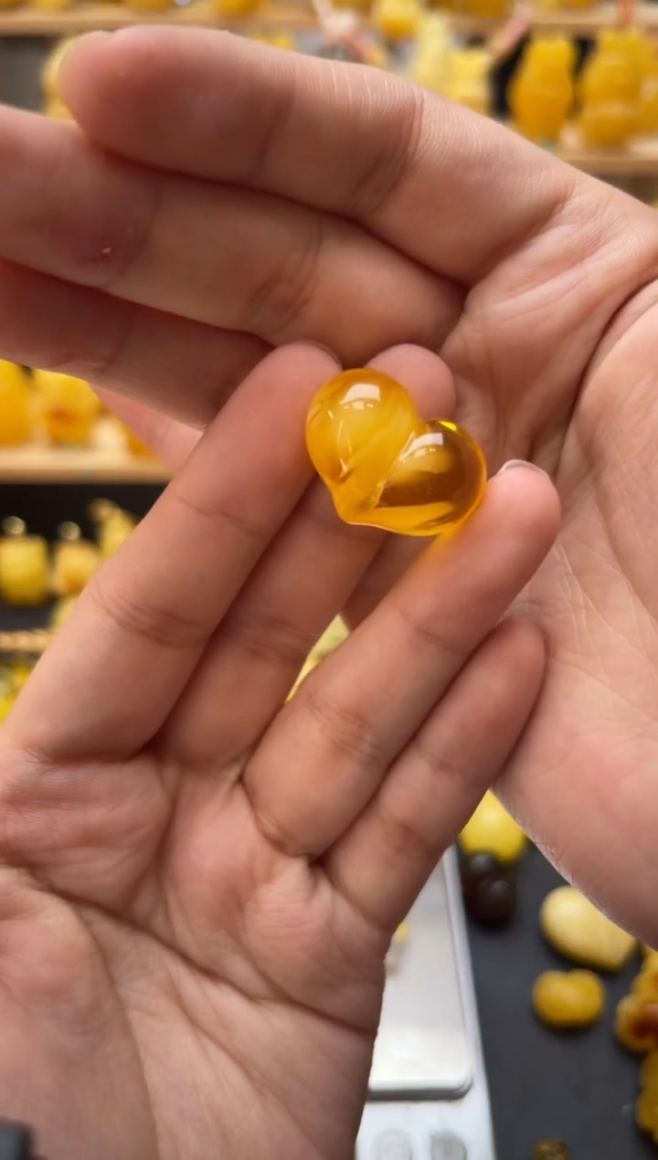 琥珀未镶嵌珠宝奇石115琥珀蜜蜡微瑕