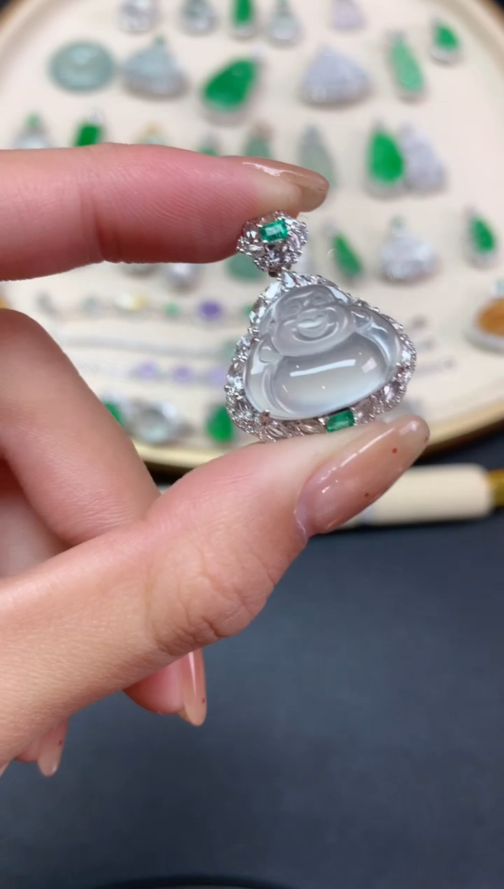 【闪购商品】翡翠吊坠(不含链)18K金镶嵌吊坠A333|29800