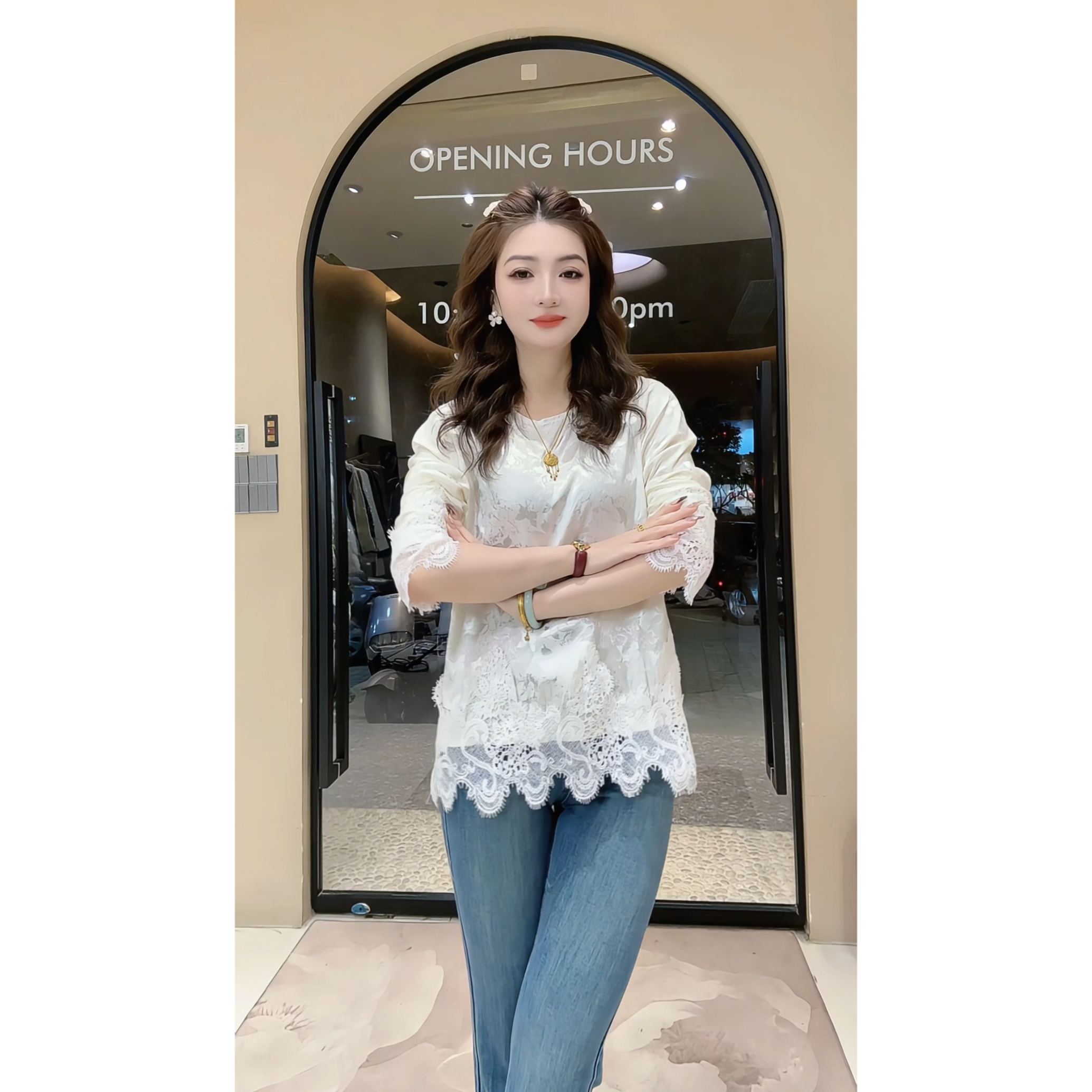 涵儿家 早春蝴蝶提花设计感蕾丝花边拼接上衣-7001