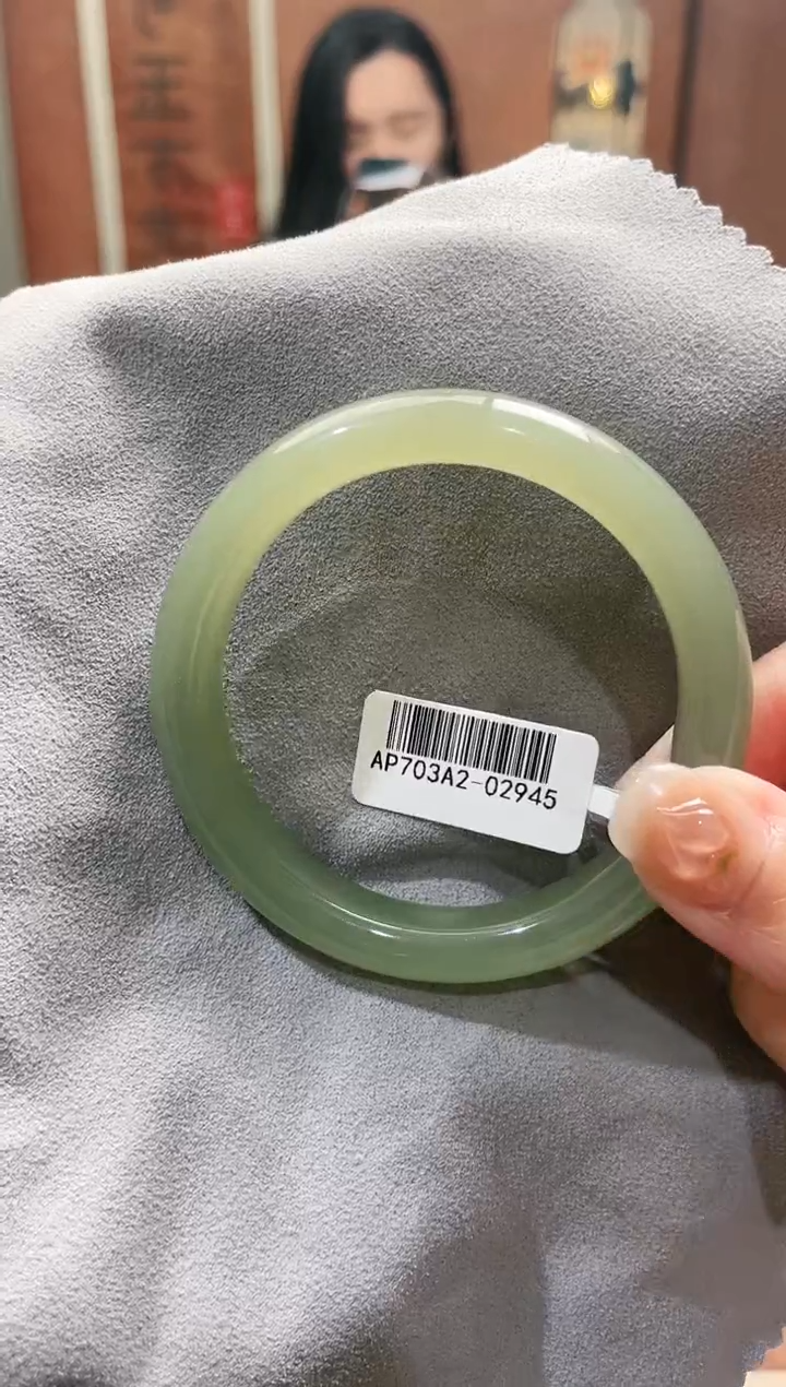 【闪购商品】和田玉手镯未镶嵌55圈口