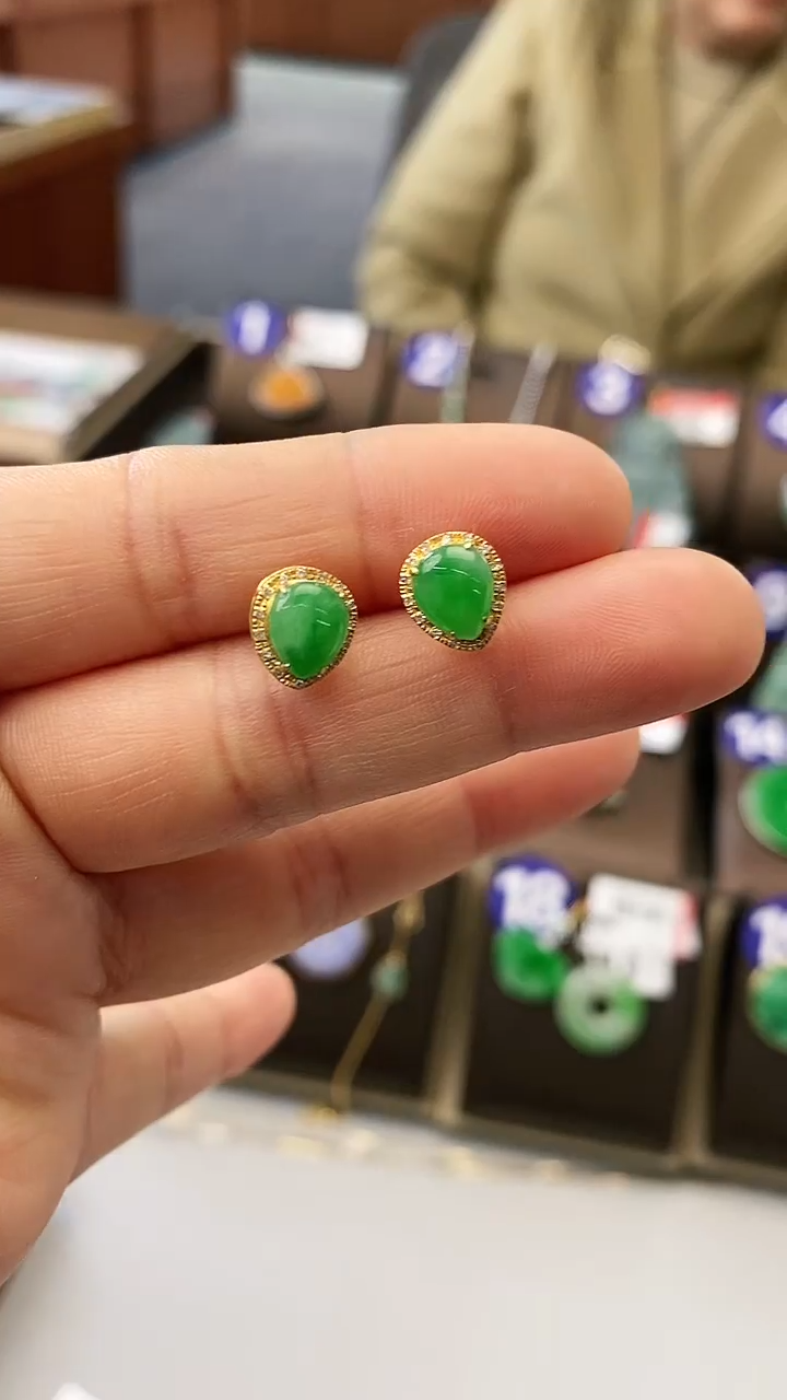 【闪购商品】翡翠耳饰18K金镶嵌耳钉